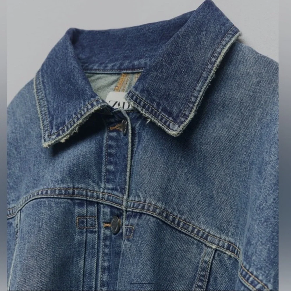 Zara ASYMMETRICAL DENIM CAPE NWT Limited Edition Size Medium Bloggers Favorite - Picture 11 of 13